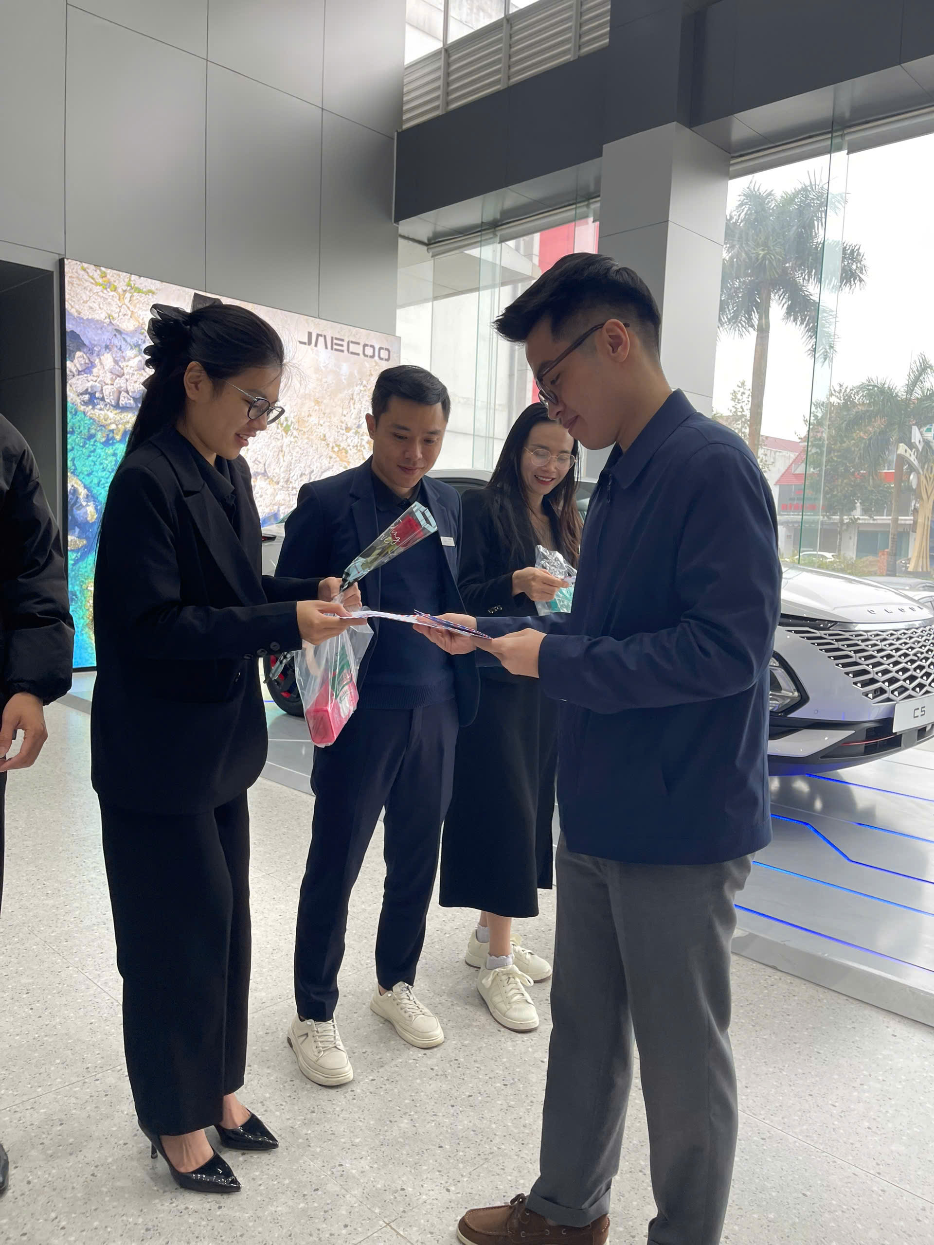 Omoda Jaecoo Vinh – Tôn vinh phái đẹp nhân ngày 8/3